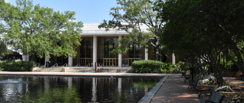 Thomas Cooper Library