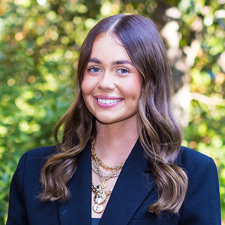 Clare Ethnes headshot