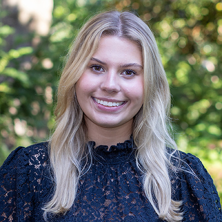 Hallie Sanderford headshot